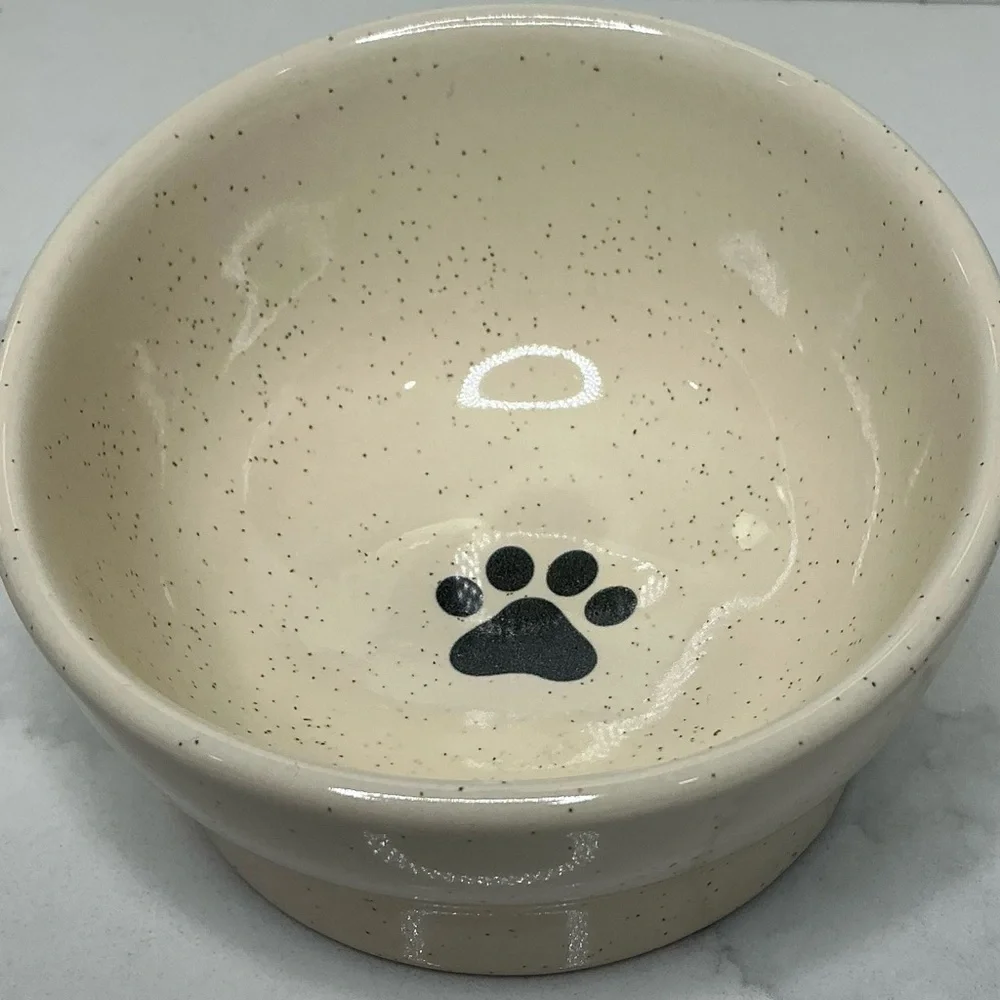 Fido’s Pet Bowls Elevated Beige Dog Cat Food/Water Bowls 1 Cup Capacity Paws New